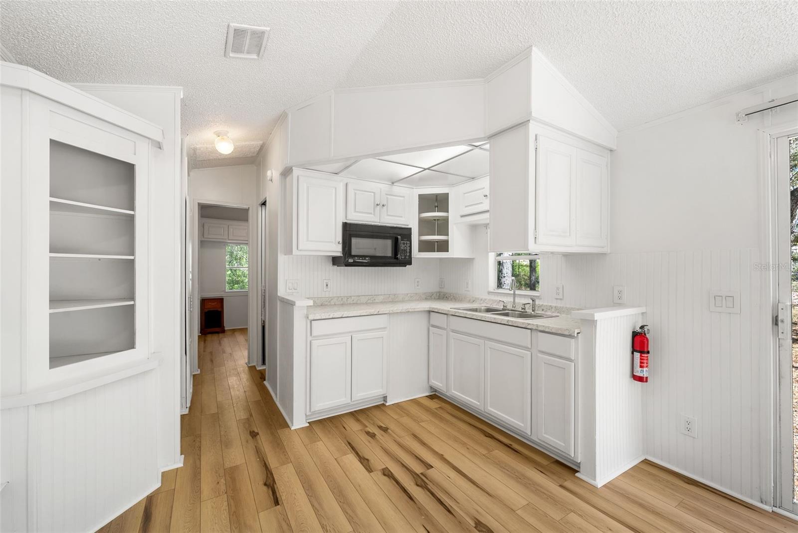 25723 BAREVA RD, WEEKI WACHEE, FL, 34614