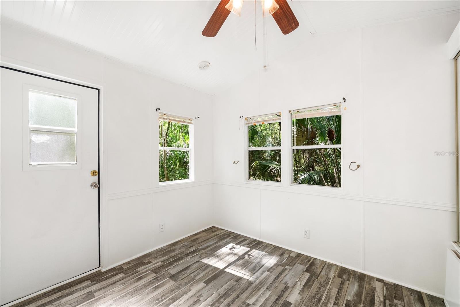 25723 BAREVA RD, WEEKI WACHEE, FL, 34614