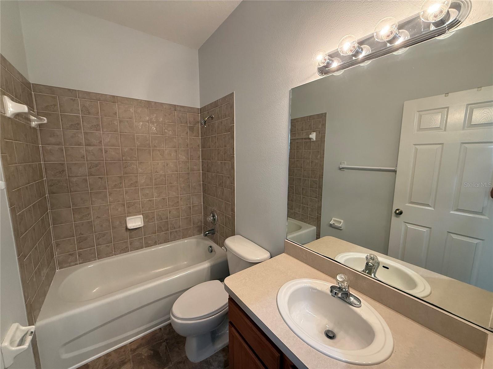 8118 STONE PATH WAY, TAMPA, FL, 33647