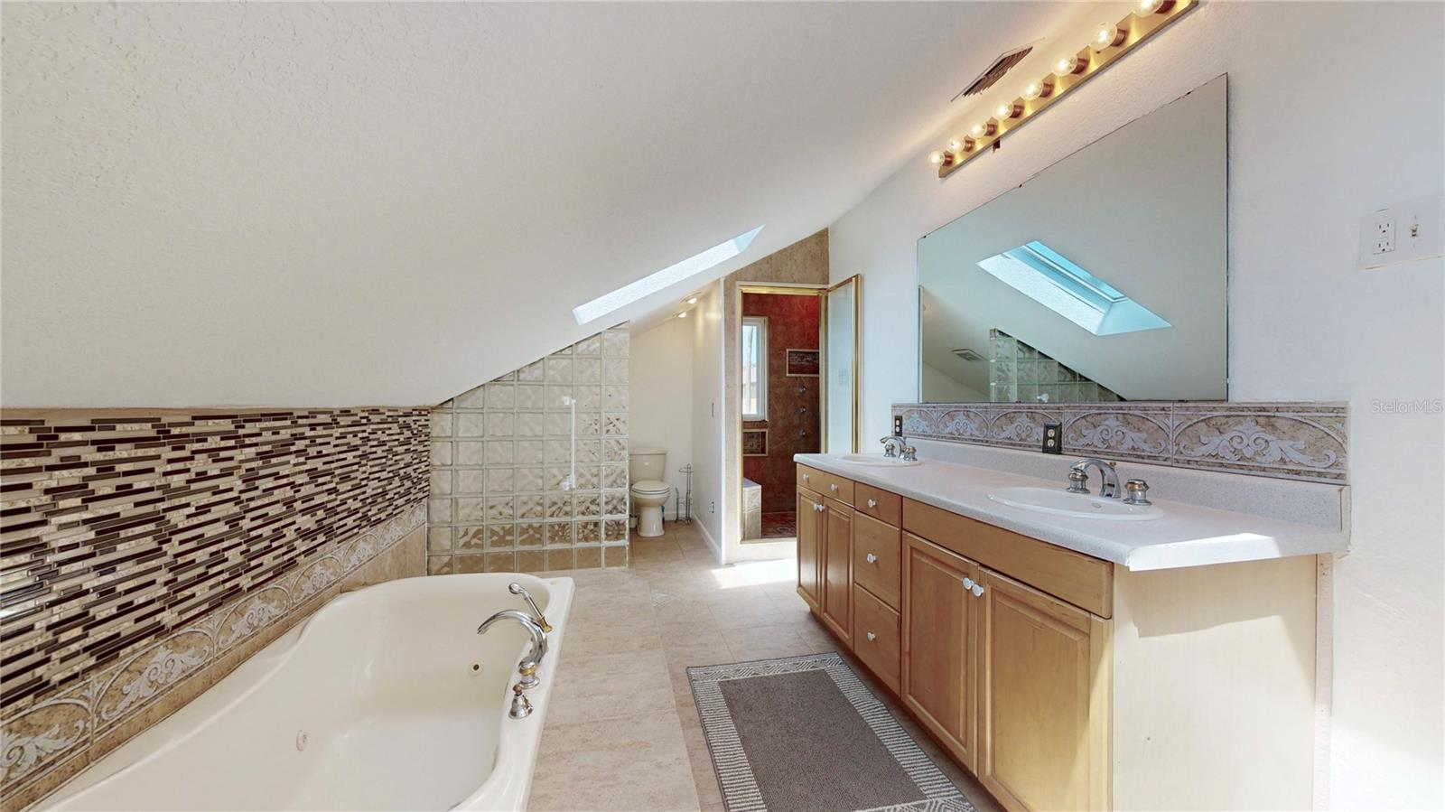 25 S ORTMAN DR, ORLANDO, FL, 32805