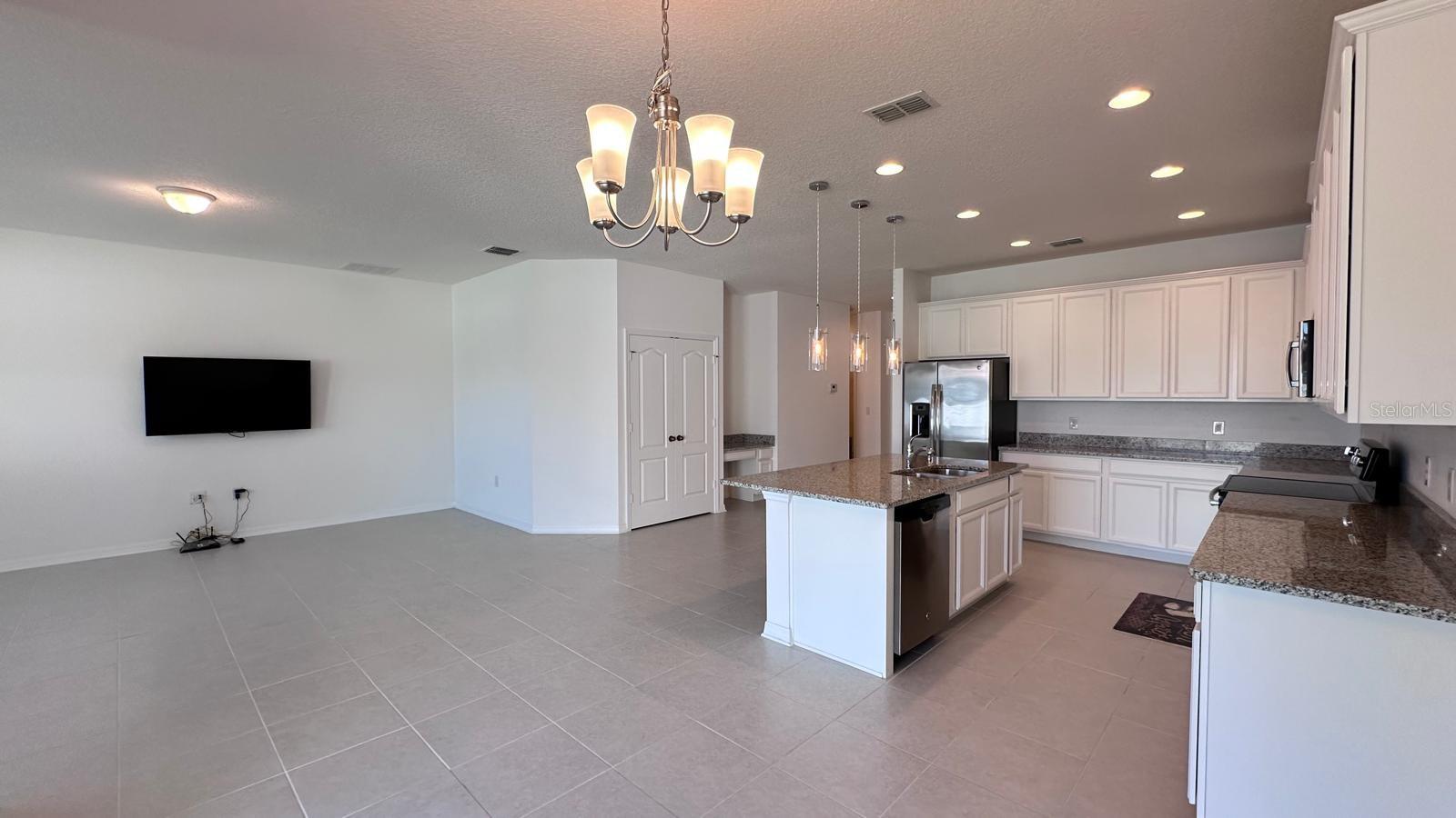 3331 FORTON DR, ORLANDO, FL, 32824