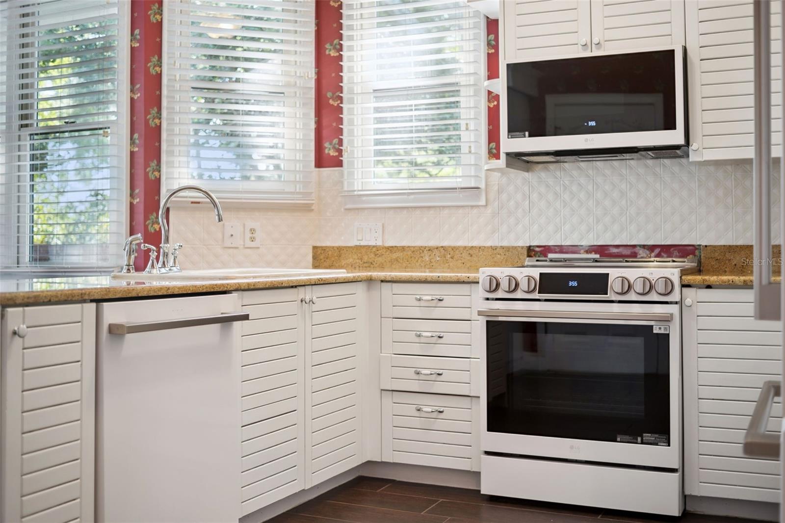 1250 E LANGLEY CT, LAKE MARY, FL, 32746
