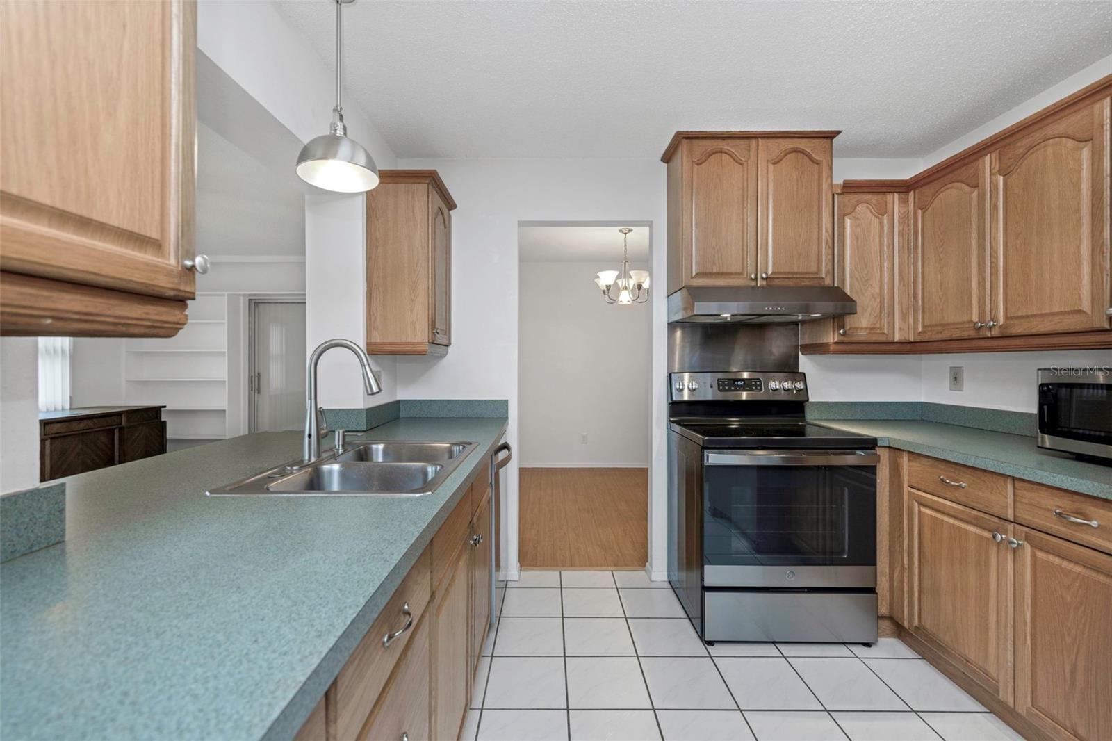 3627 100TH PL N #4, PINELLAS PARK, FL, 33782