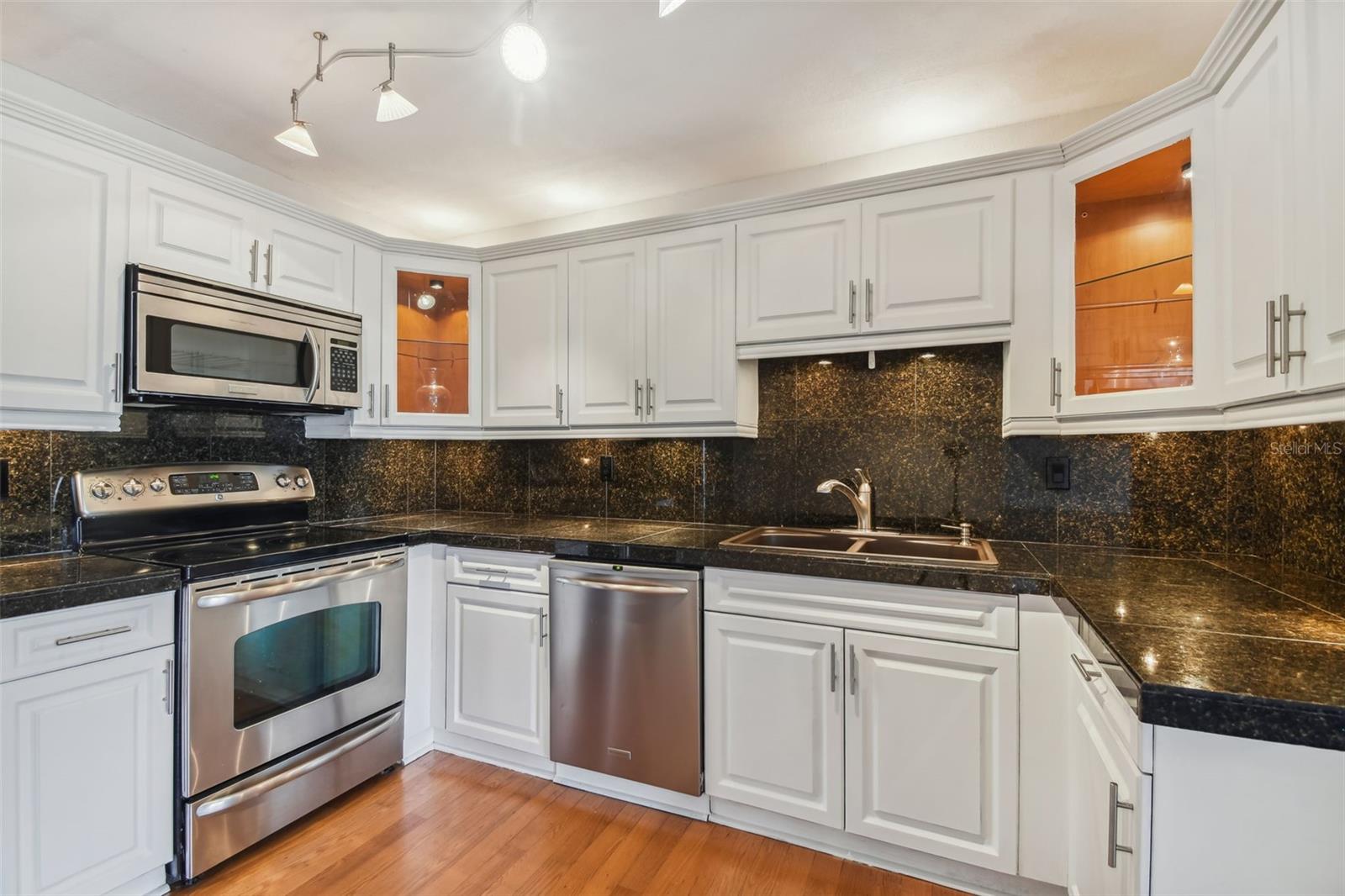 5558 BAYWATER DR #167, TAMPA, FL, 33615