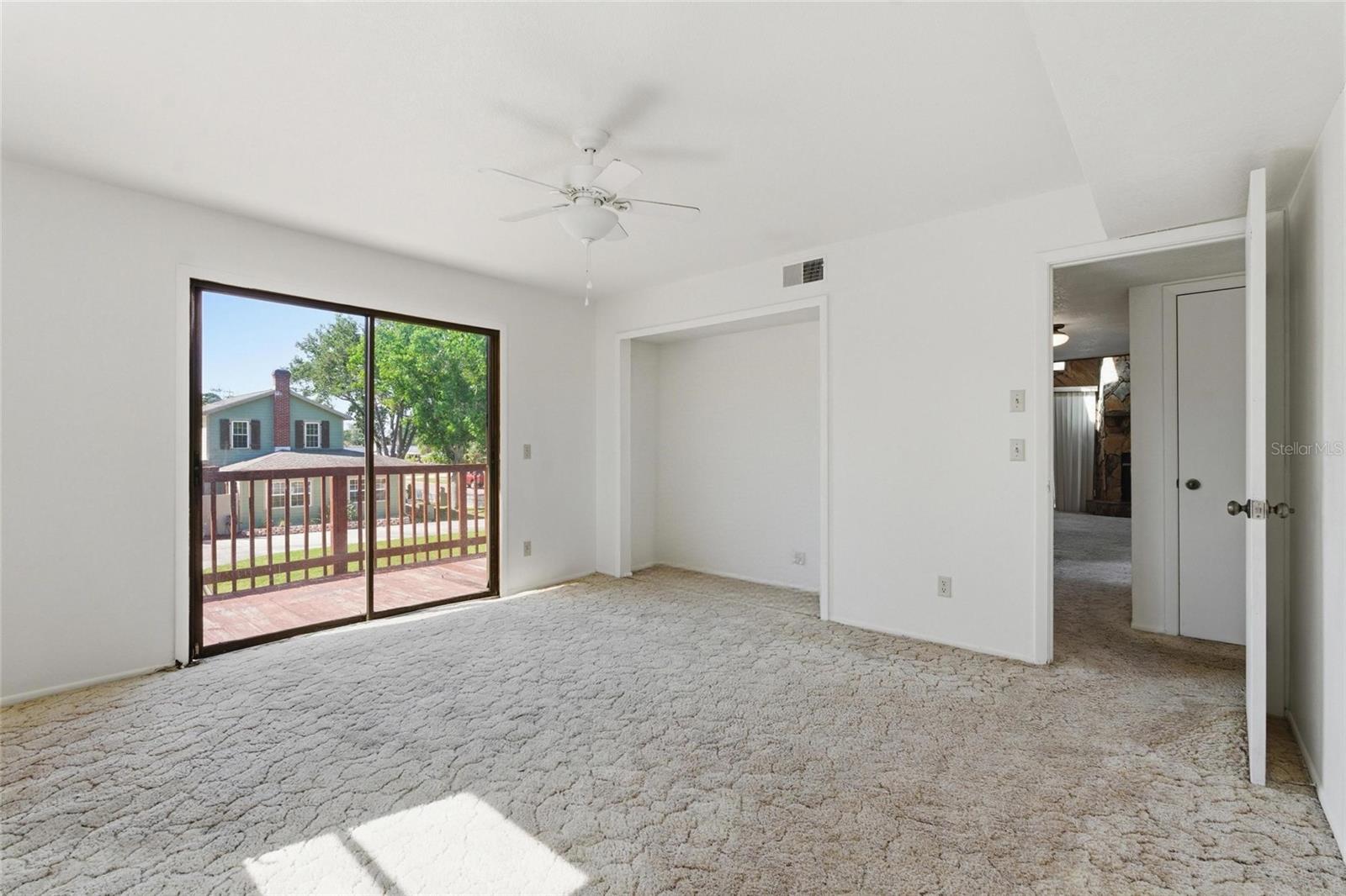 8221 RIVERSIDE DR NE, ST PETERSBURG, FL, 33702