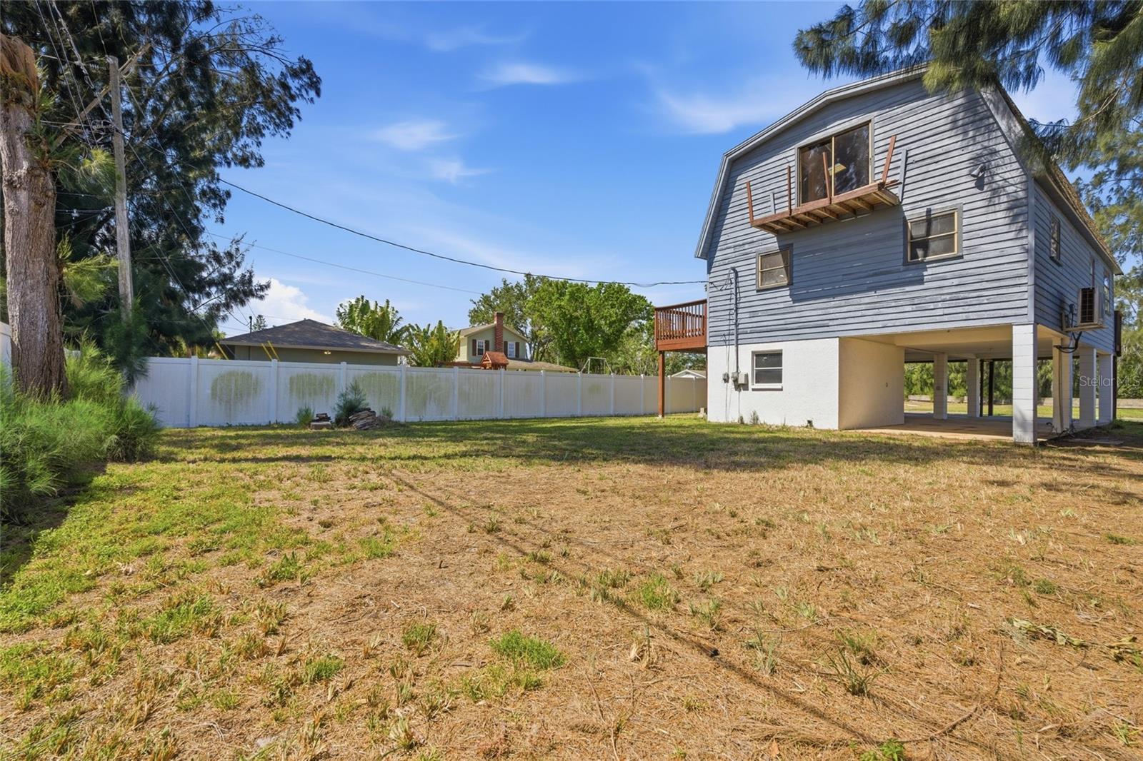 8221 RIVERSIDE DR NE, ST PETERSBURG, FL, 33702