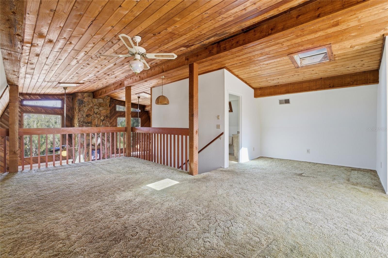 8221 RIVERSIDE DR NE, ST PETERSBURG, FL, 33702