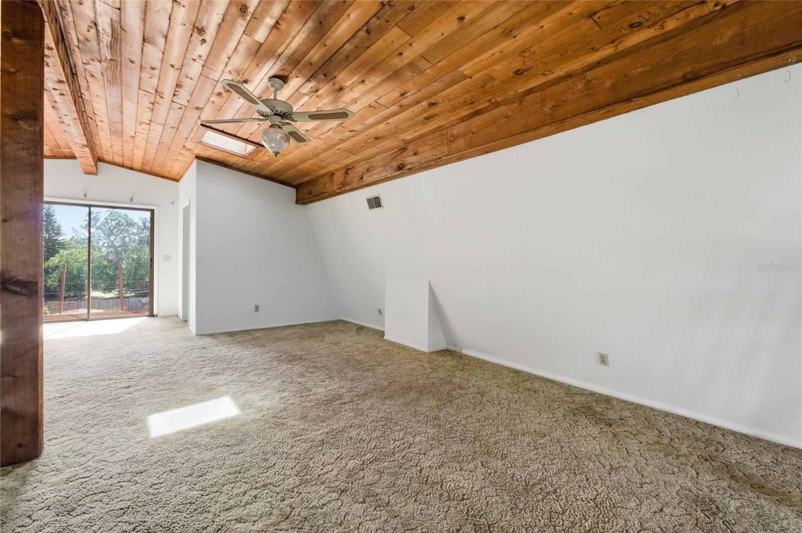 8221 RIVERSIDE DR NE, ST PETERSBURG, FL, 33702