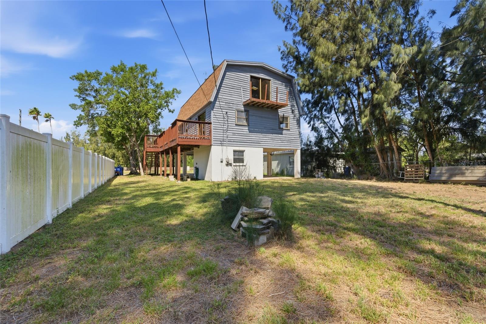 8221 RIVERSIDE DR NE, ST PETERSBURG, FL, 33702