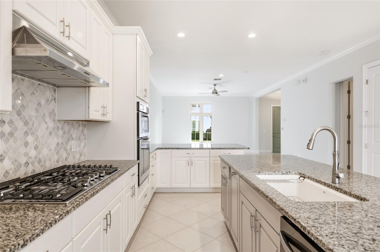 8807 FOUNTAIN PALM ALY, WINTER GARDEN, FL, 34787