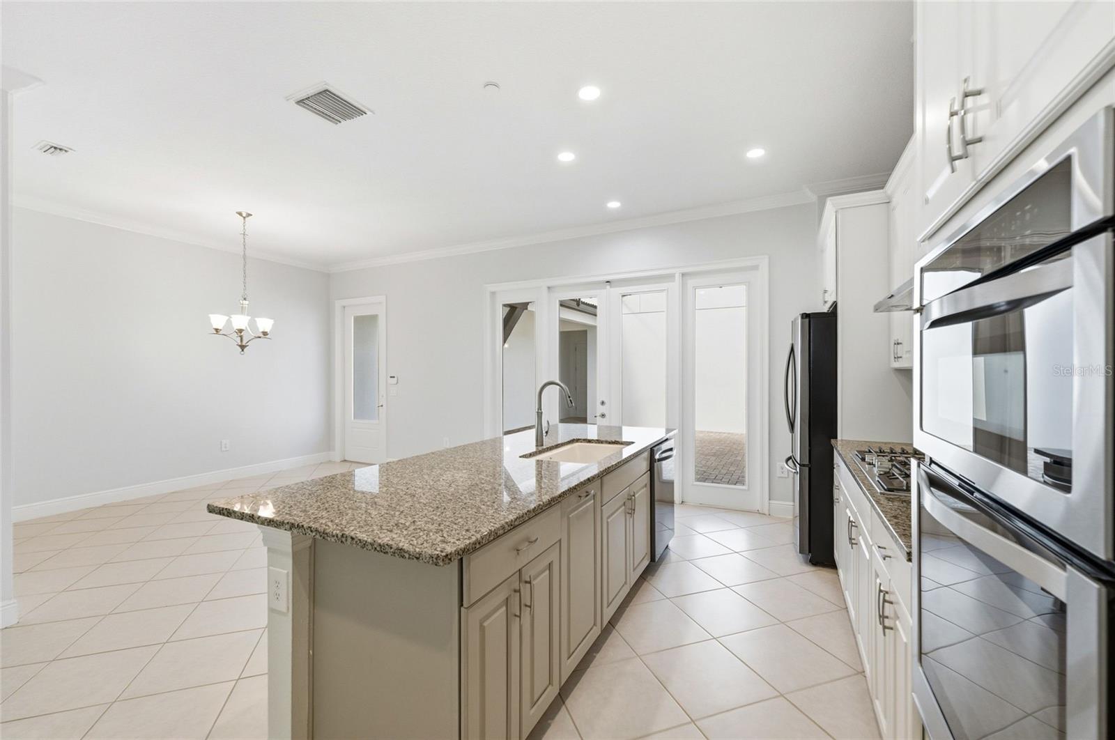 8807 FOUNTAIN PALM ALY, WINTER GARDEN, FL, 34787