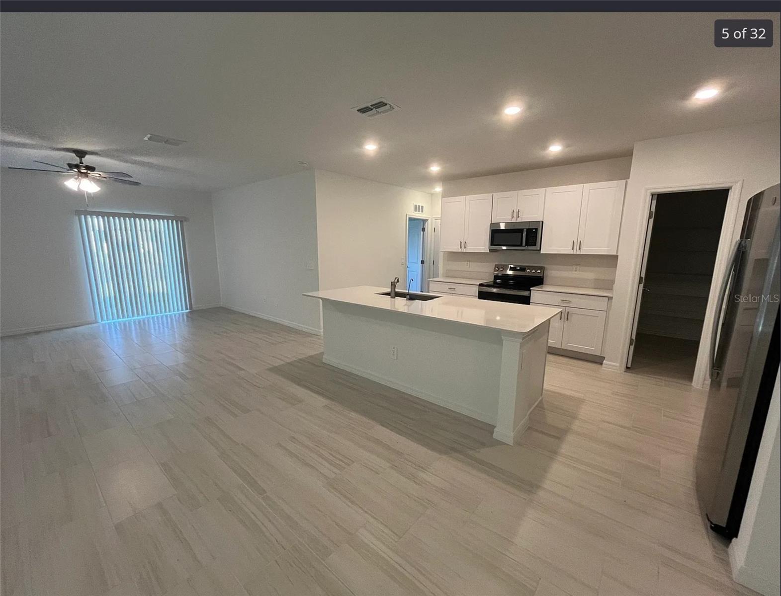 11317 RADIANT SHORE LOOP, SAN ANTONIO, FL, 33576