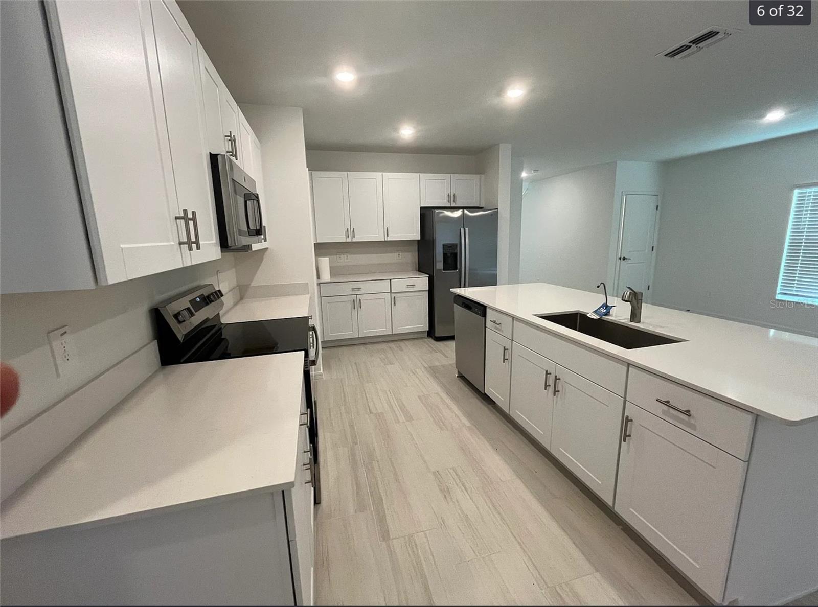 11317 RADIANT SHORE LOOP, SAN ANTONIO, FL, 33576