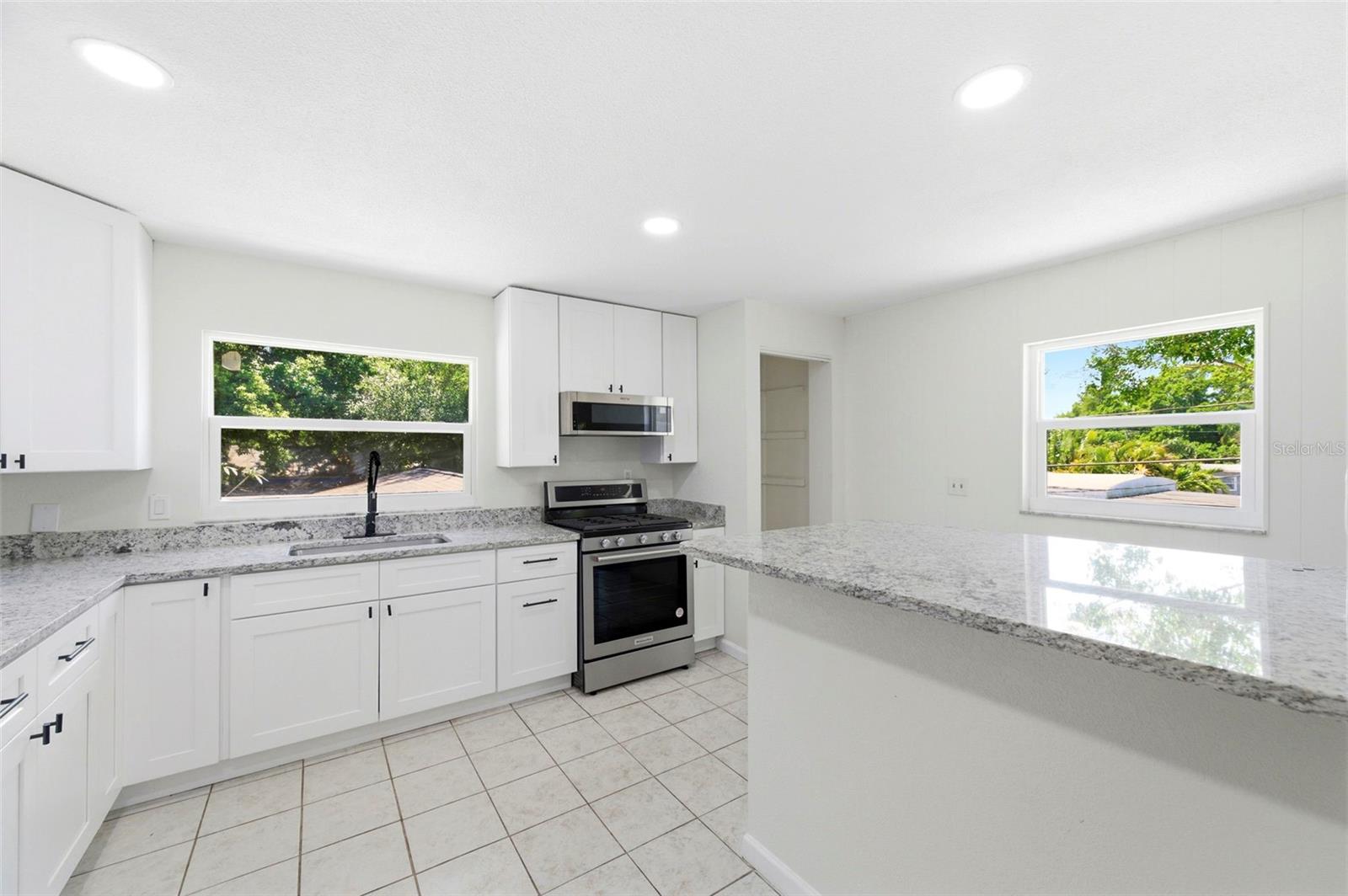 5136 68TH ST N #B, ST PETERSBURG, FL, 33709