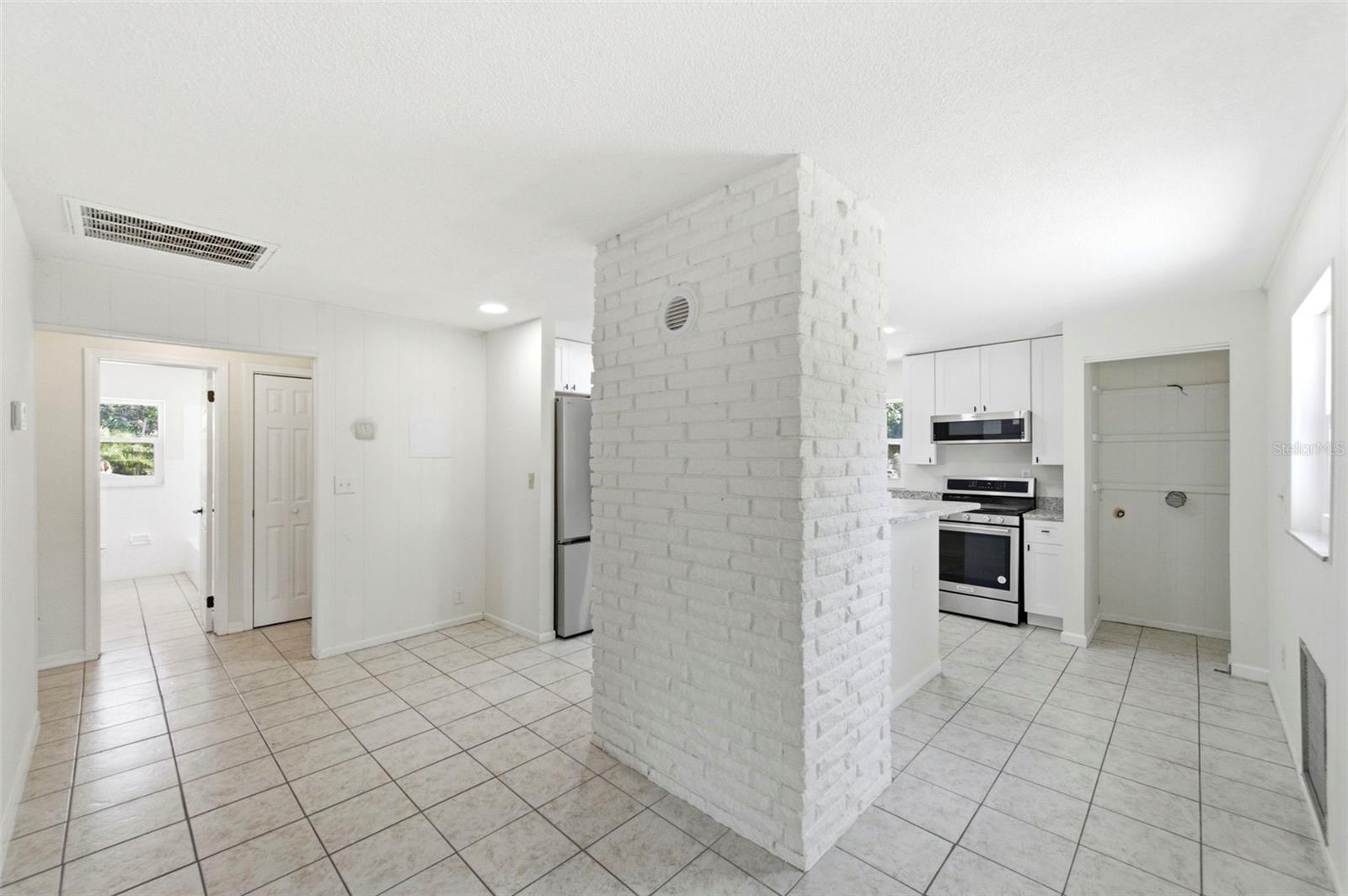 5136 68TH ST N #B, ST PETERSBURG, FL, 33709