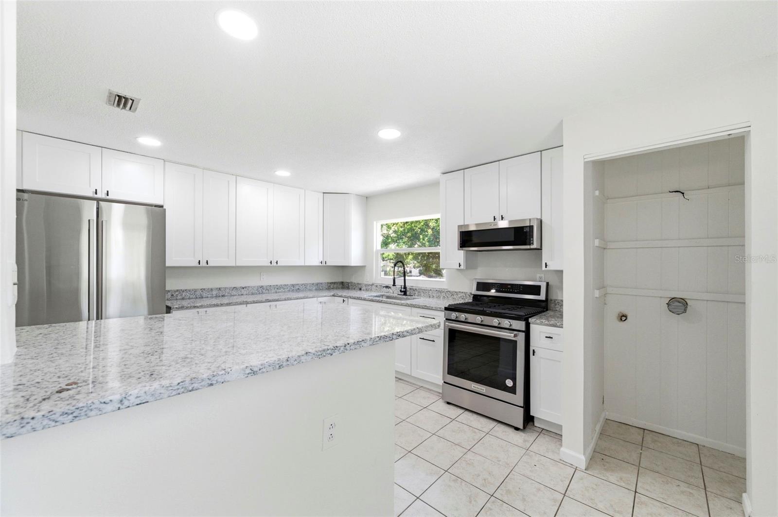 5136 68TH ST N #B, ST PETERSBURG, FL, 33709