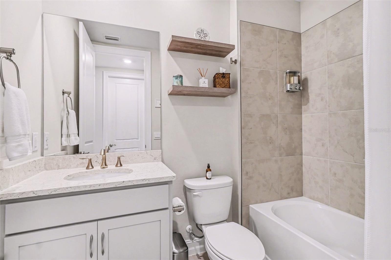 17776 OLEANDER AVE, PUNTA GORDA, FL, 33982