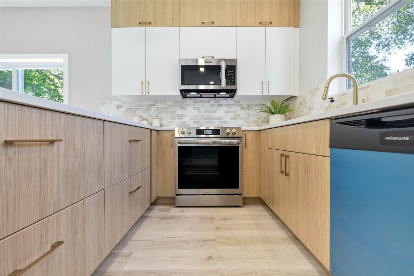 1044 12TH AVE S, ST PETERSBURG, FL, 33705