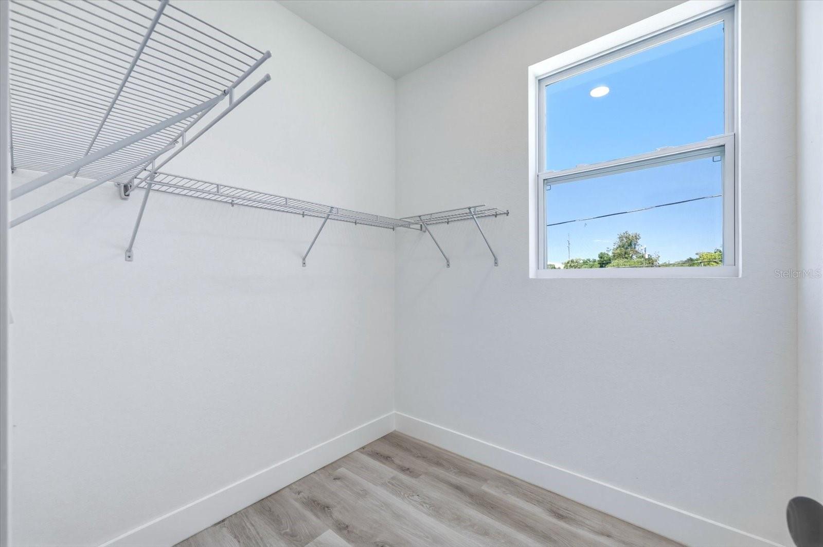 1044 12TH AVE S, ST PETERSBURG, FL, 33705