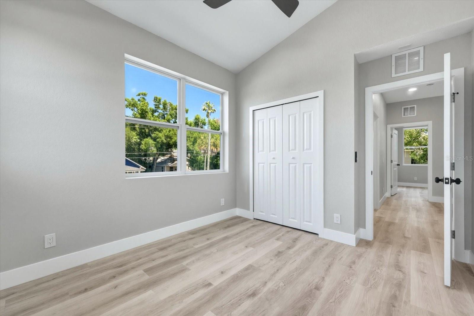 1044 12TH AVE S, ST PETERSBURG, FL, 33705