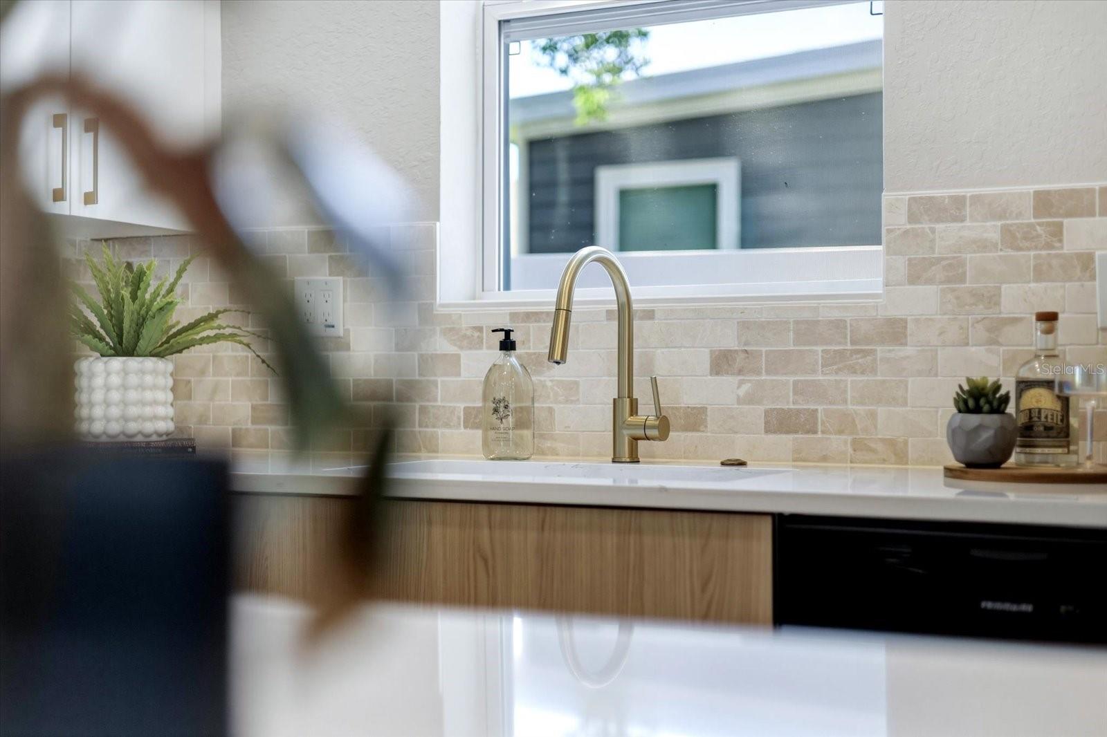 1044 12TH AVE S, ST PETERSBURG, FL, 33705