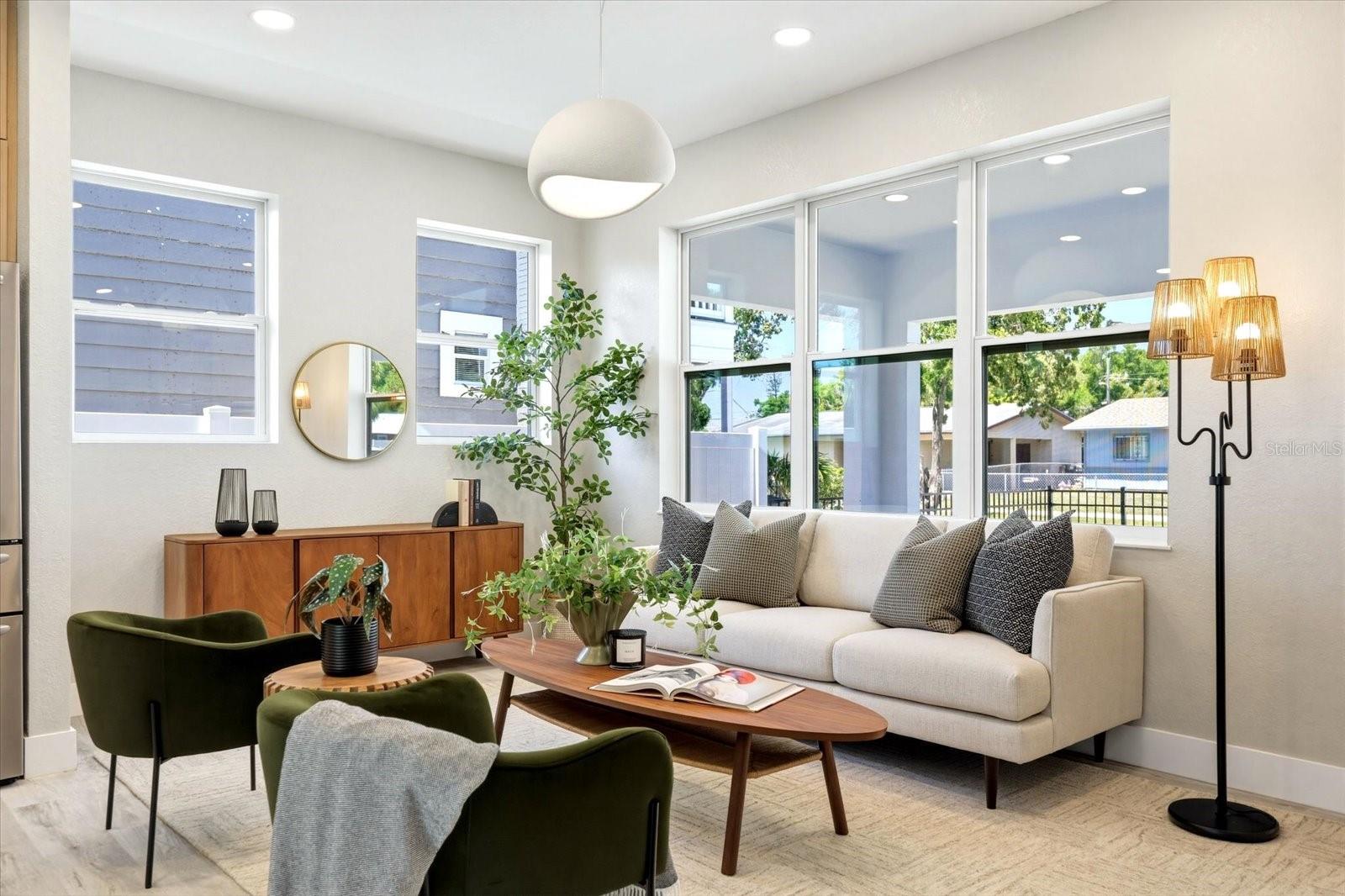 1044 12TH AVE S, ST PETERSBURG, FL, 33705