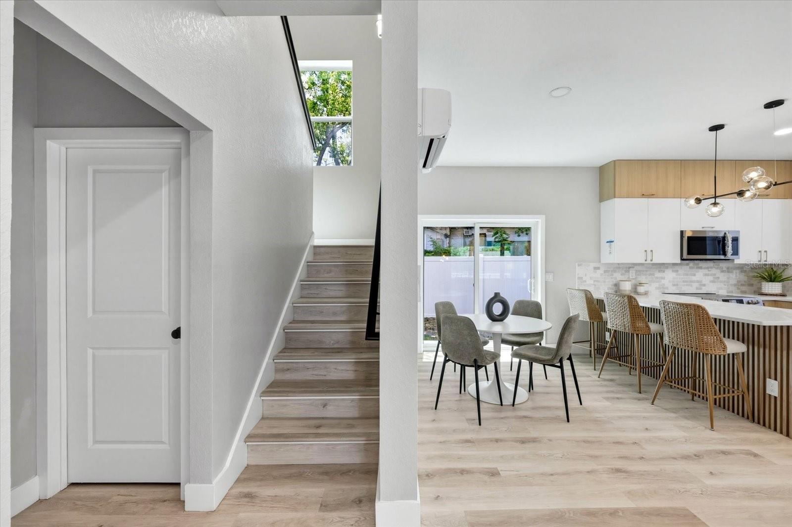 1044 12TH AVE S, ST PETERSBURG, FL, 33705