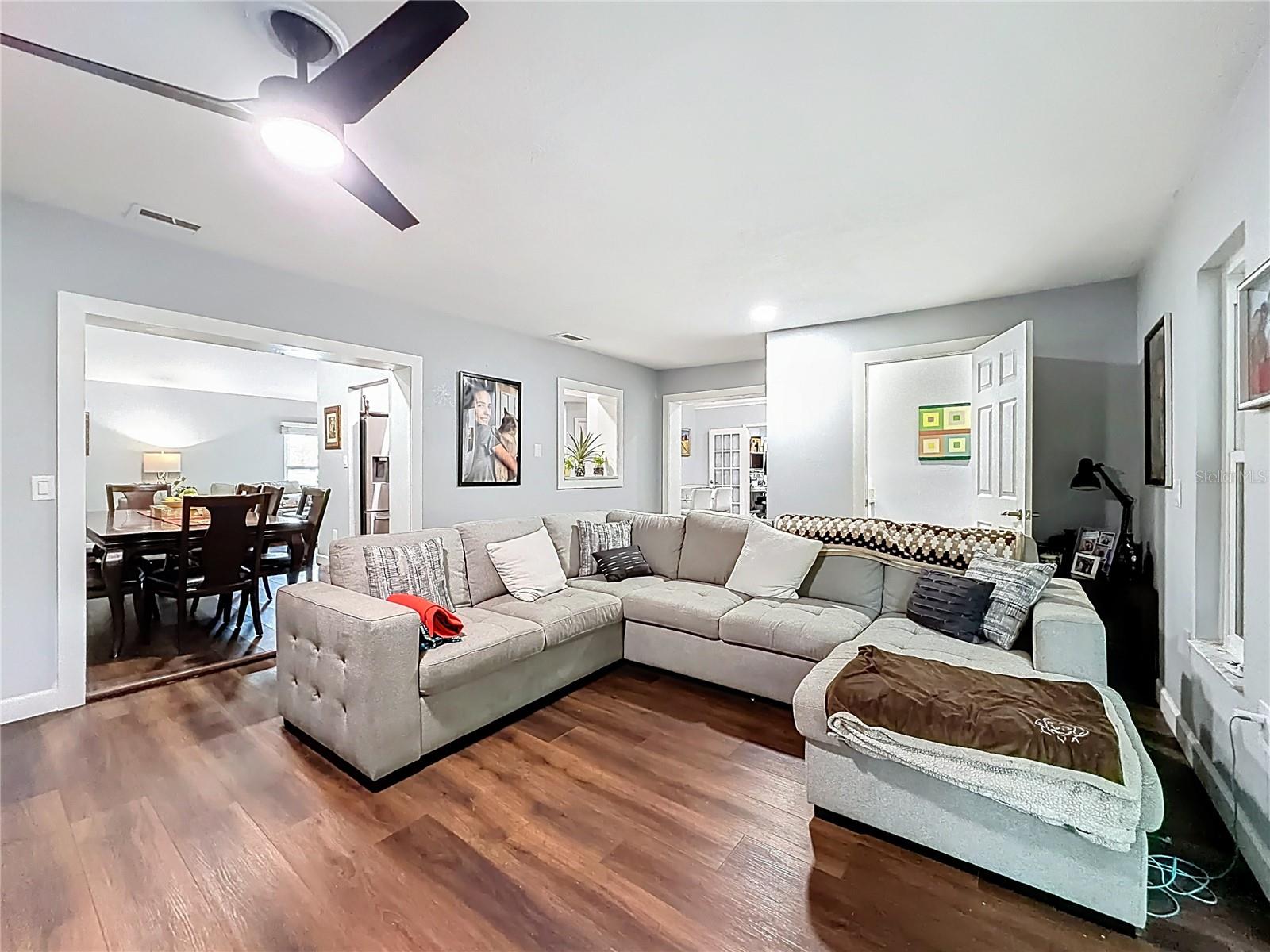 1092 W RIVIERA BLVD, OVIEDO, FL, 32765