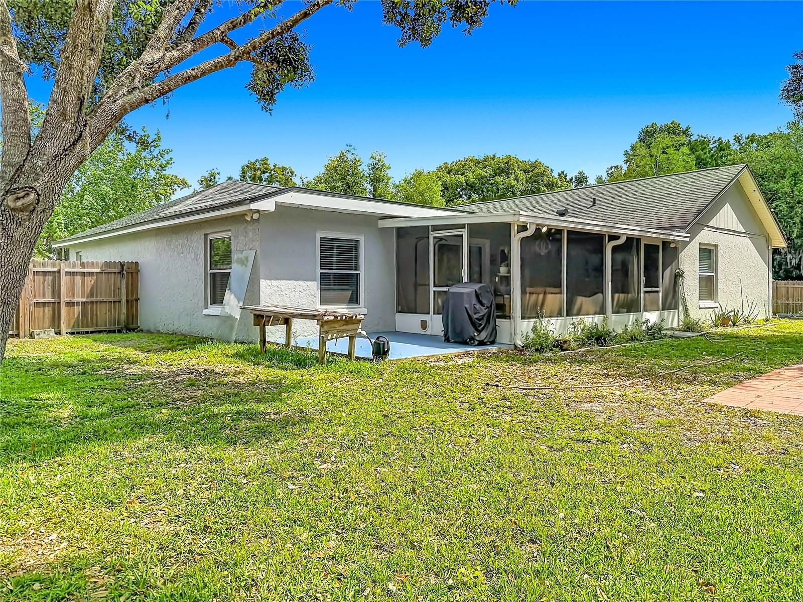 1092 W RIVIERA BLVD, OVIEDO, FL, 32765