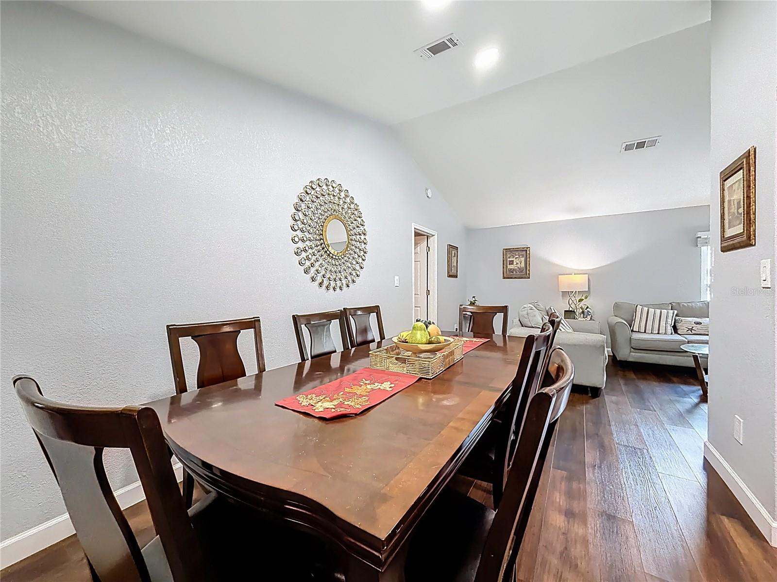 1092 W RIVIERA BLVD, OVIEDO, FL, 32765