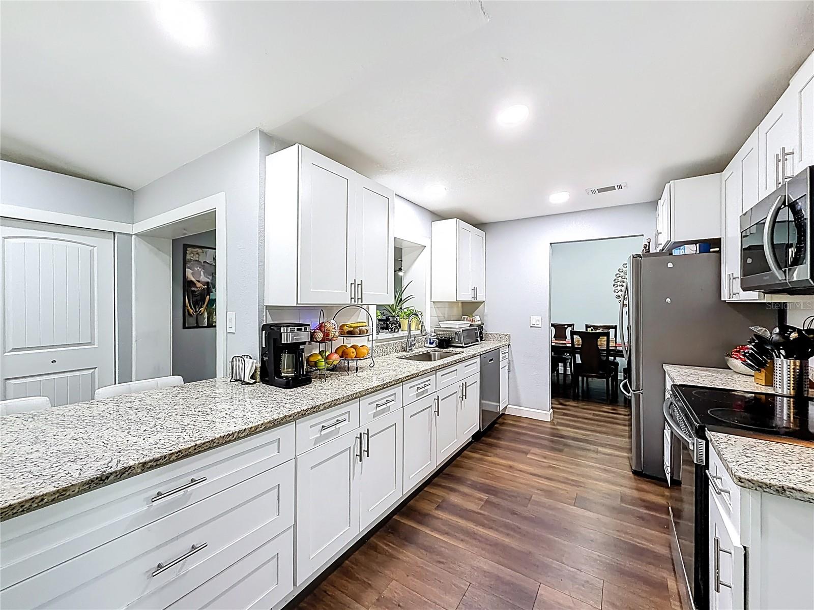 1092 W RIVIERA BLVD, OVIEDO, FL, 32765