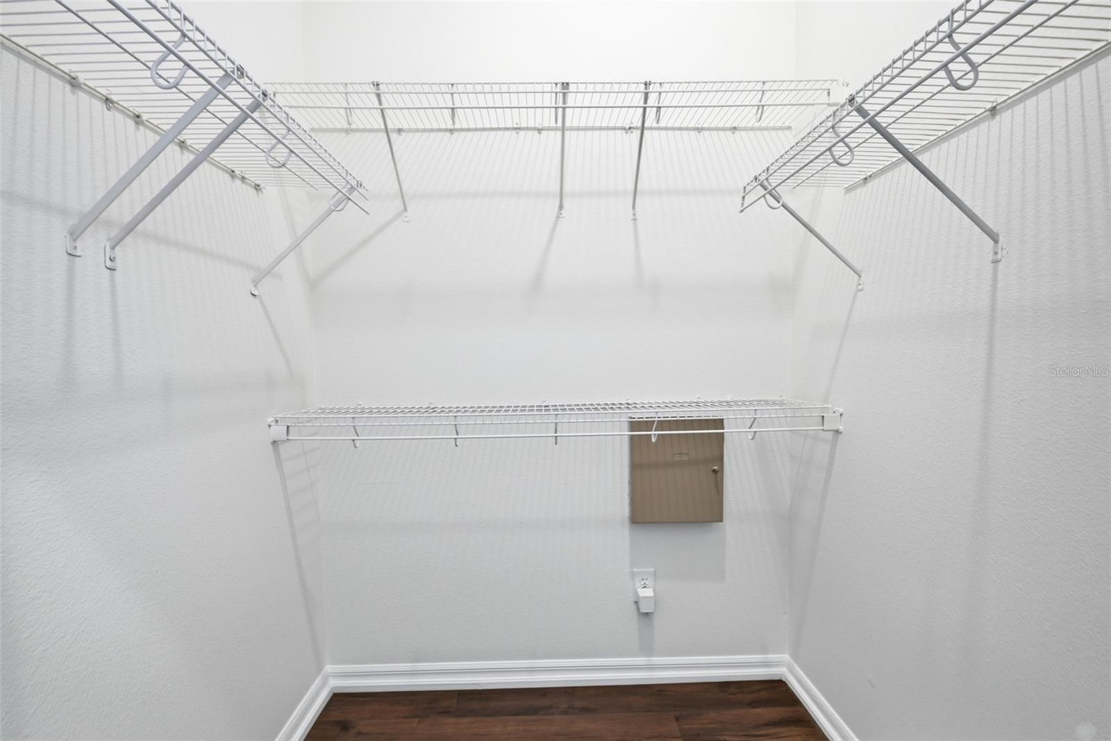 703 GRAND CANYON DR, VALRICO, FL, 33594