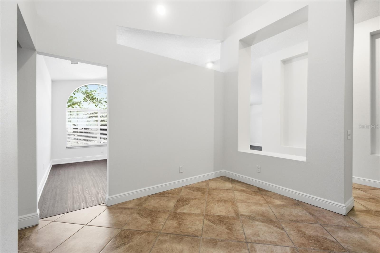 703 GRAND CANYON DR, VALRICO, FL, 33594