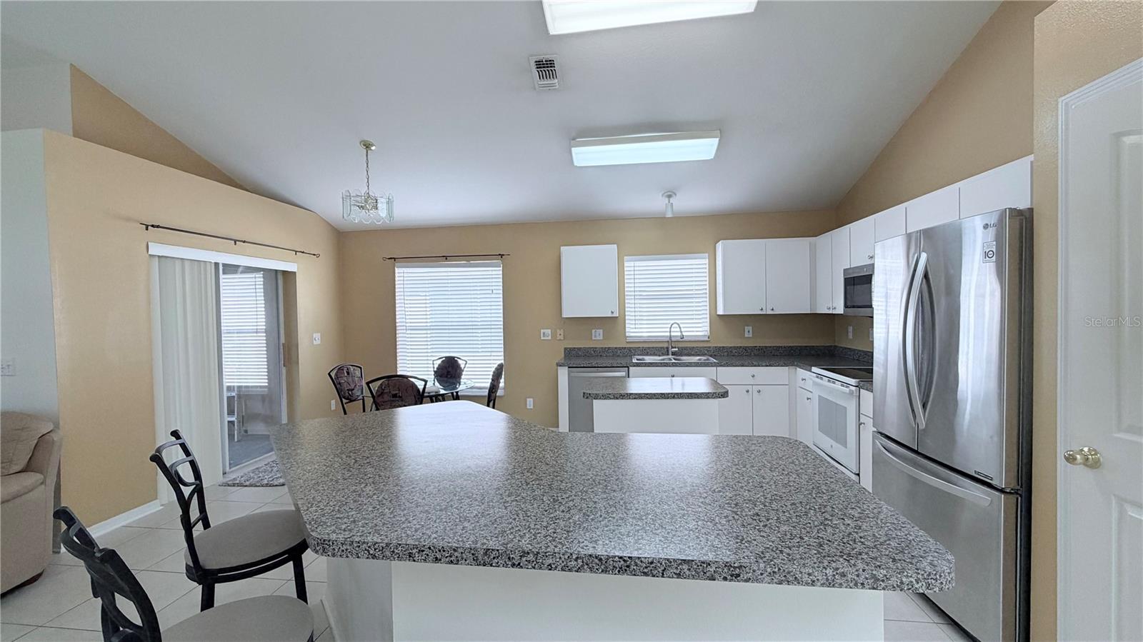 10216 OASIS PALM DR, TAMPA, FL, 33615