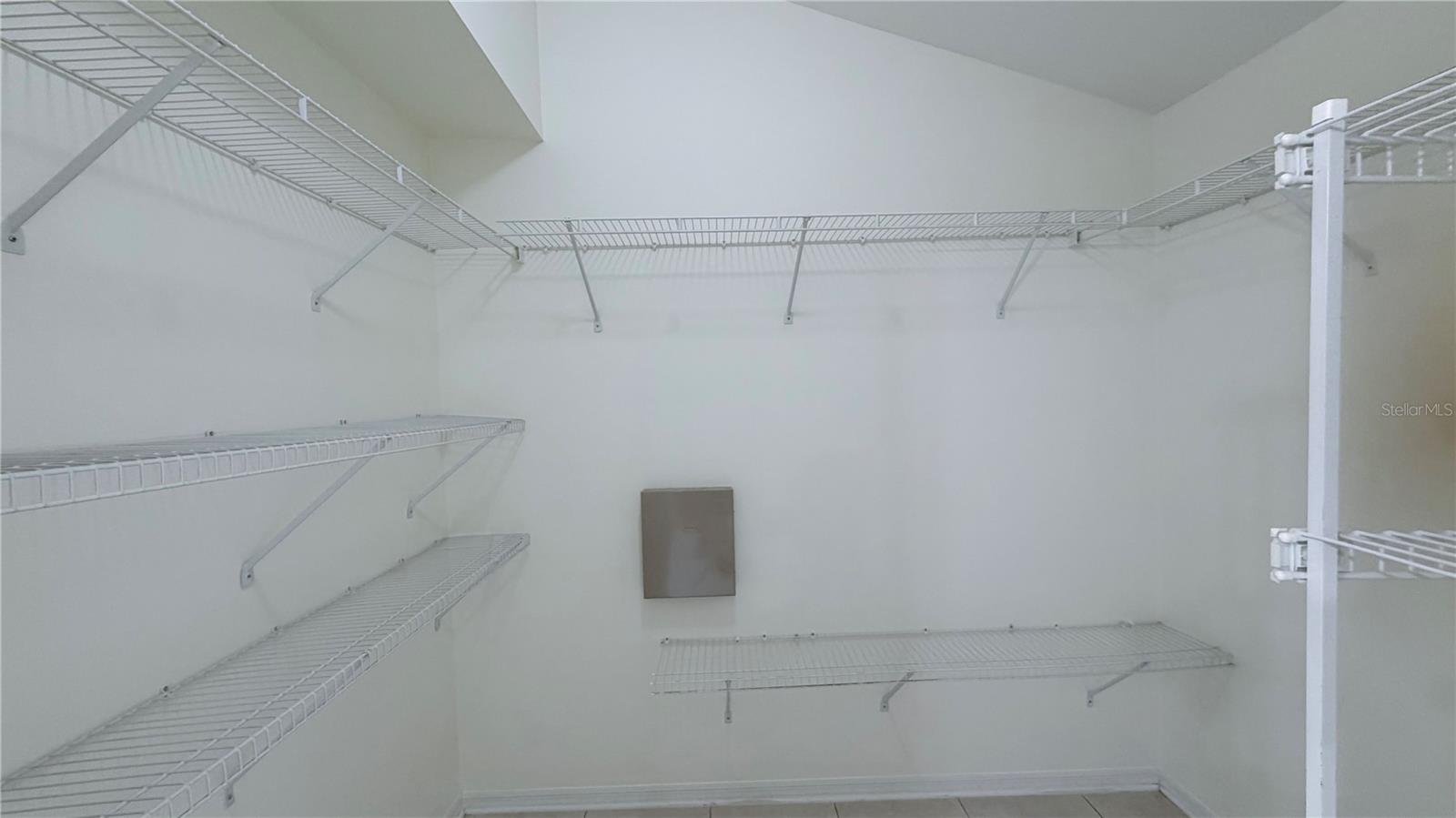 10216 OASIS PALM DR, TAMPA, FL, 33615