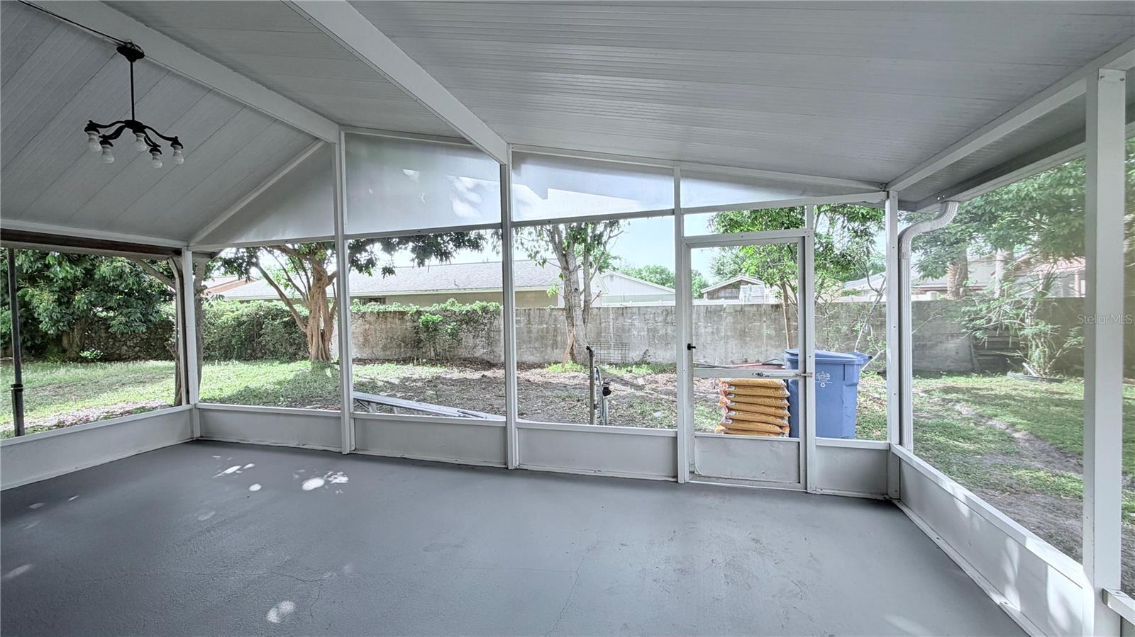 10216 OASIS PALM DR, TAMPA, FL, 33615