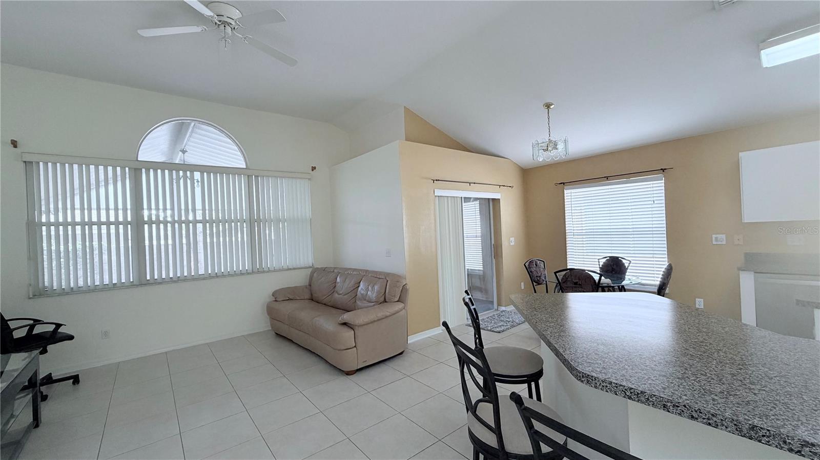 10216 OASIS PALM DR, TAMPA, FL, 33615