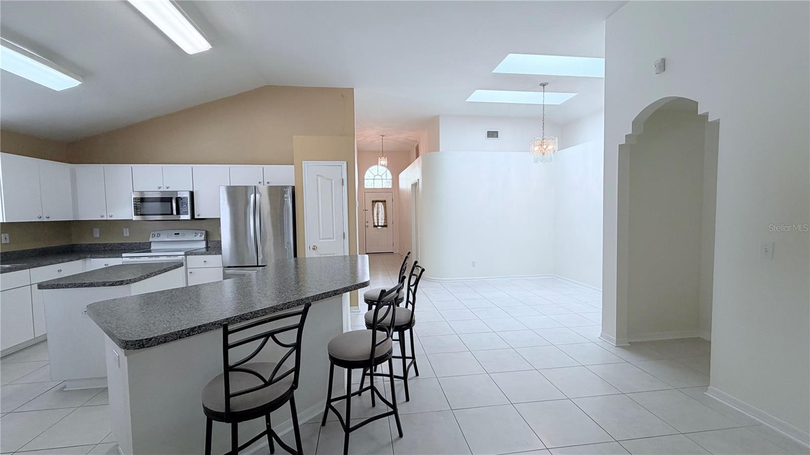 10216 OASIS PALM DR, TAMPA, FL, 33615