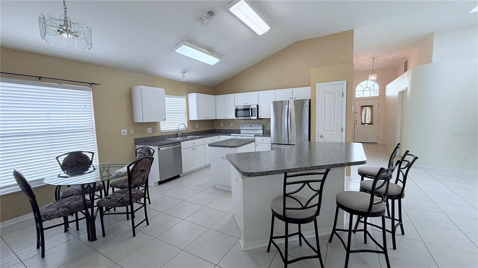 10216 OASIS PALM DR, TAMPA, FL, 33615