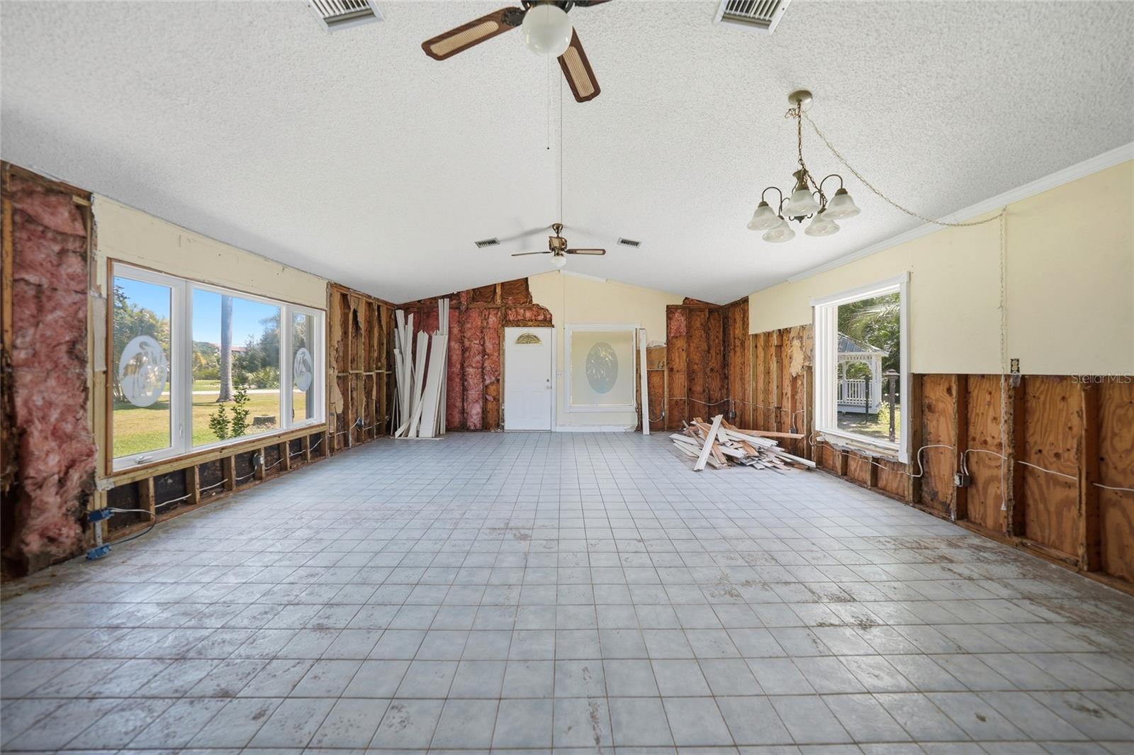 425 FIREBALL CT, PUNTA GORDA, FL, 33950