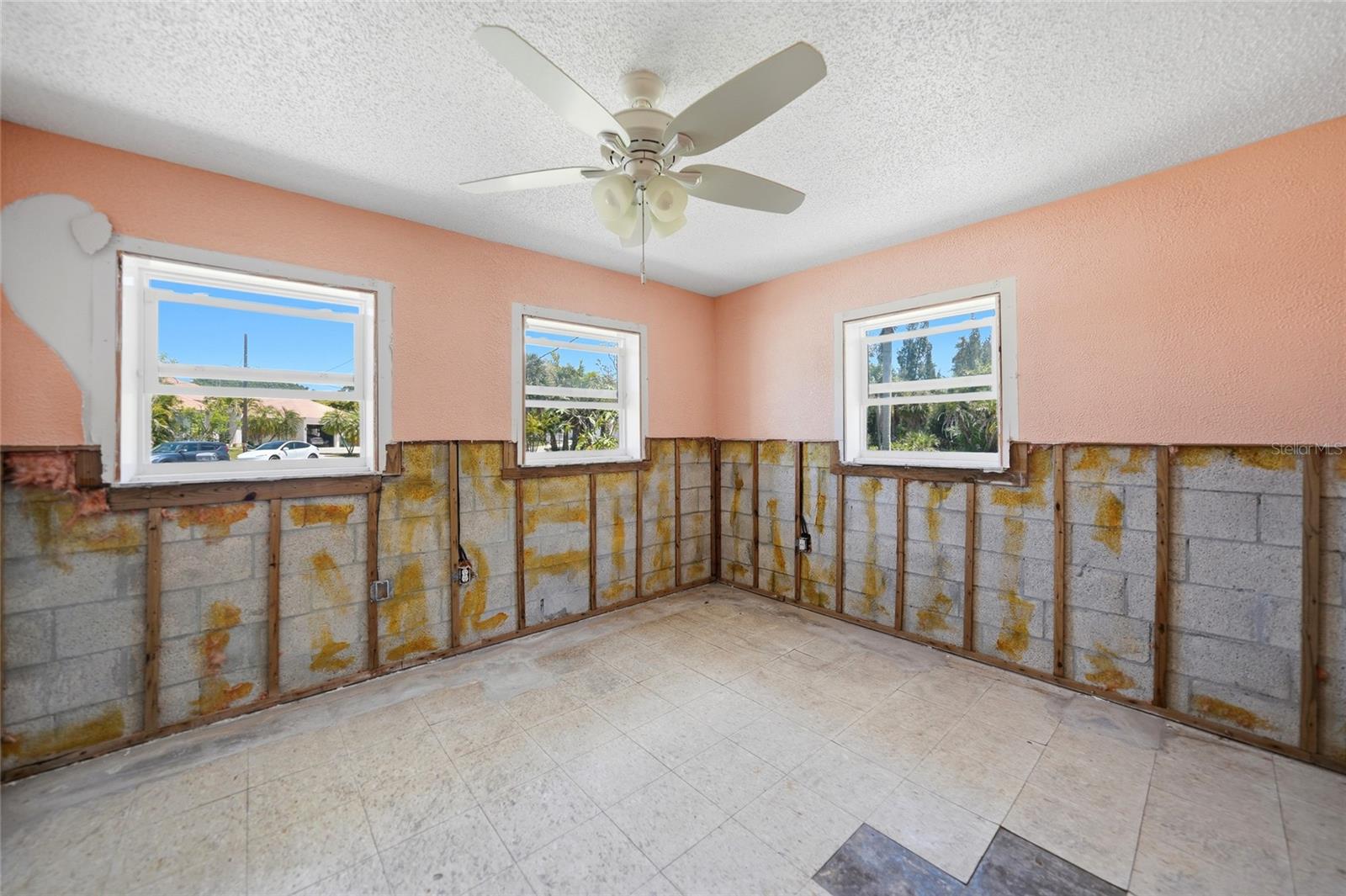 425 FIREBALL CT, PUNTA GORDA, FL, 33950