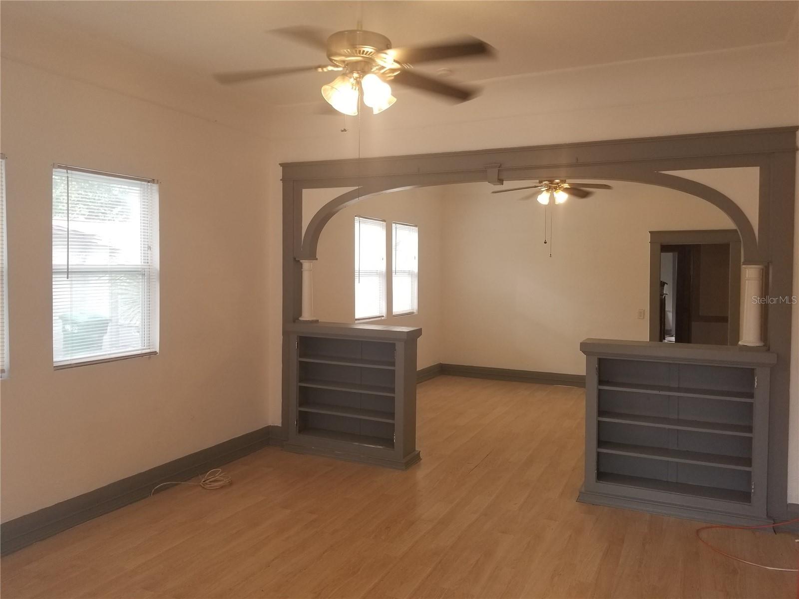 2107 W CHESTNUT ST, TAMPA, FL, 33607