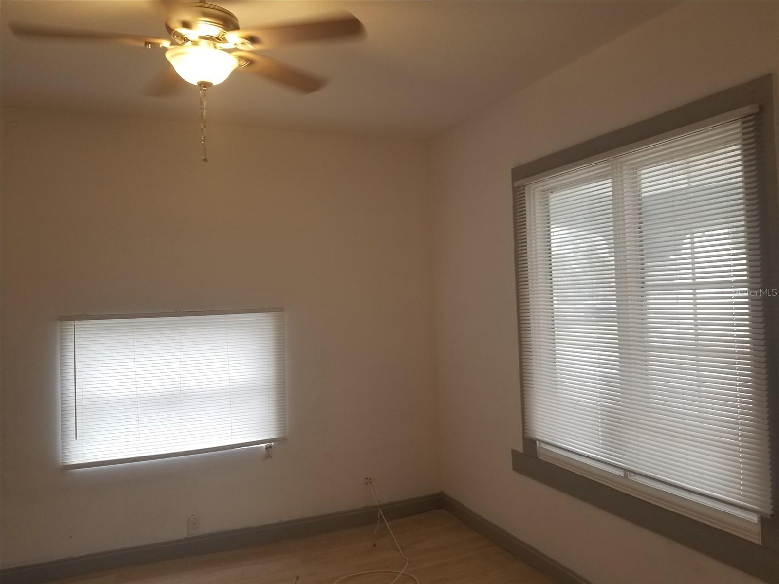 2107 W CHESTNUT ST, TAMPA, FL, 33607