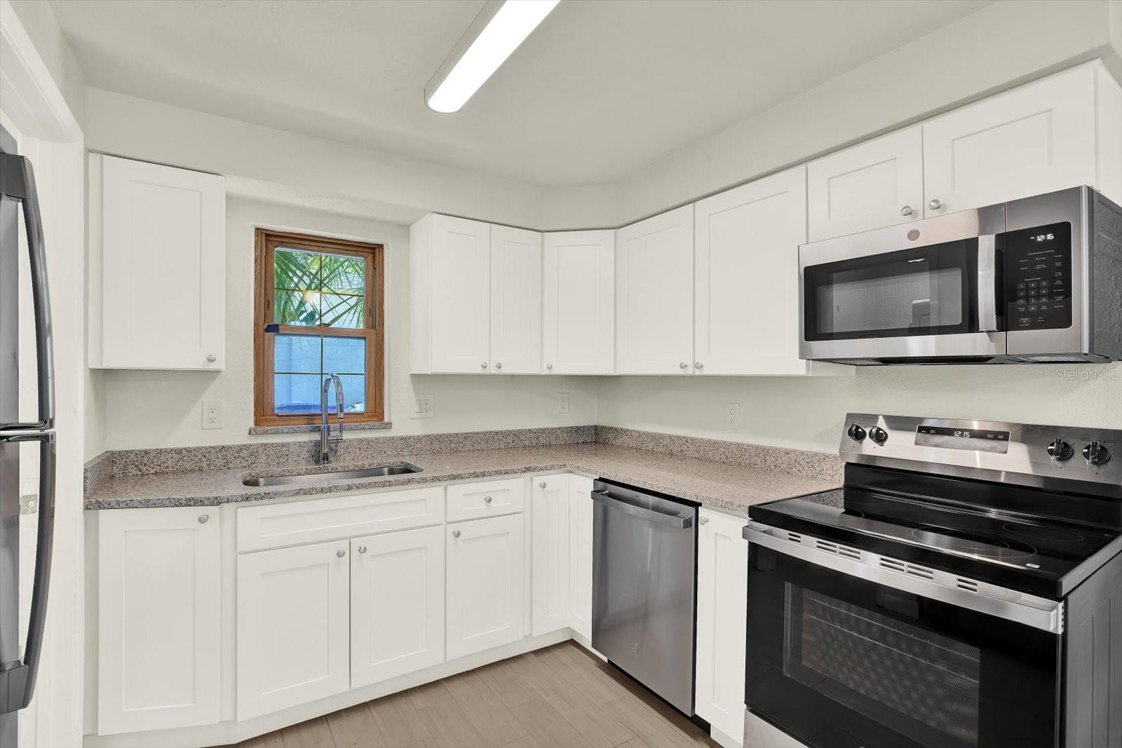 1187 BASS BLVD #A, DUNEDIN, FL, 34698