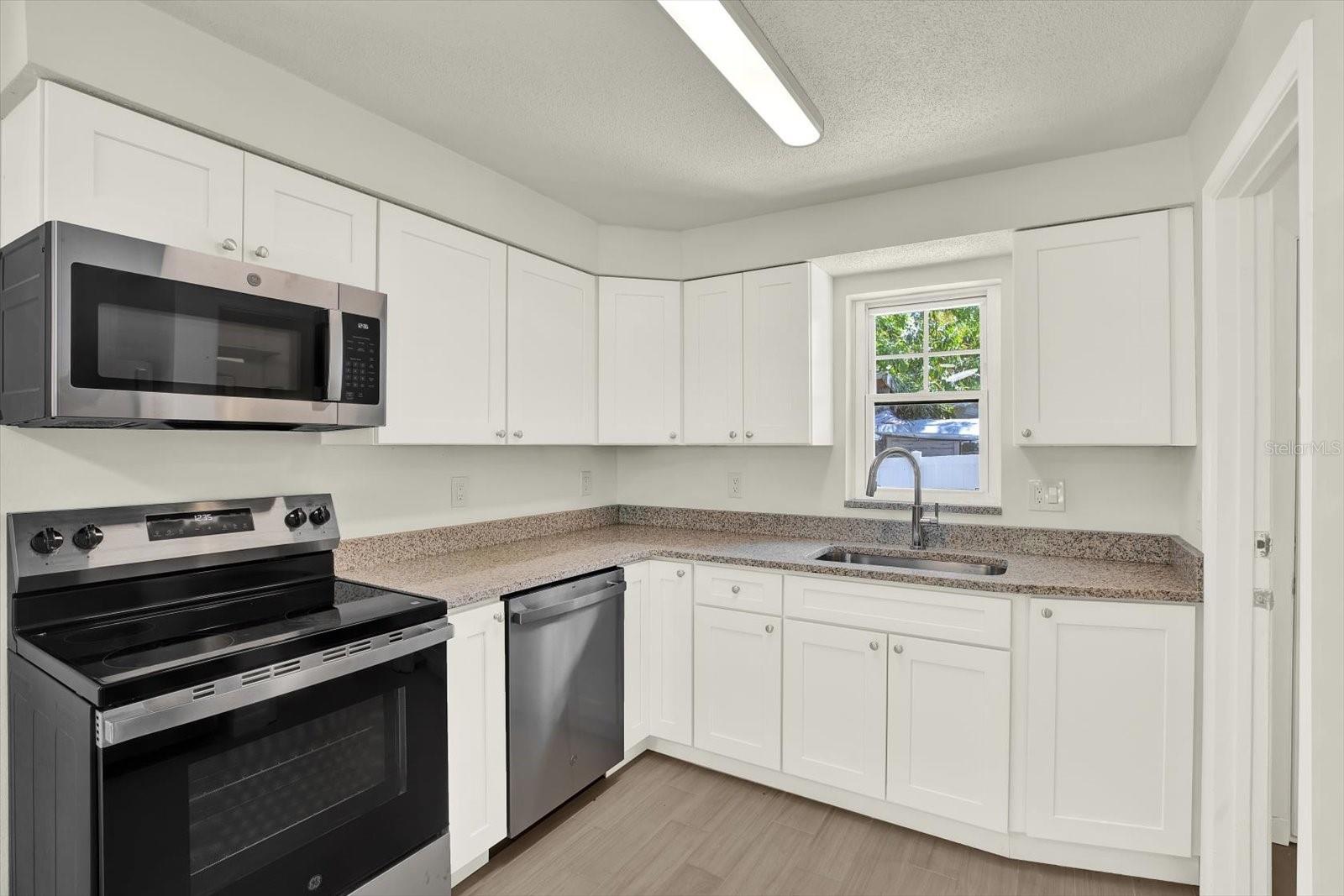 1187 BASS BLVD #A, DUNEDIN, FL, 34698