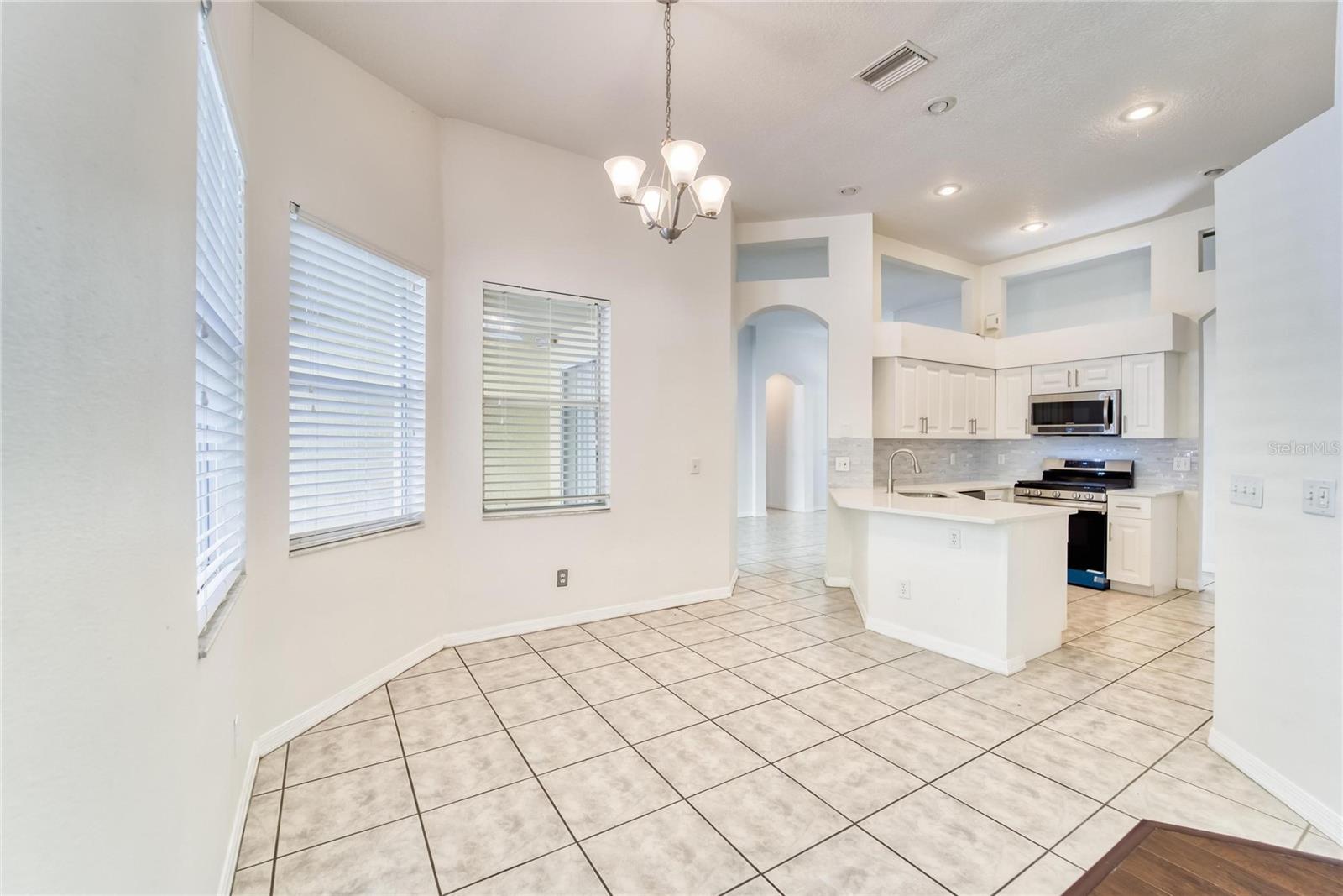 10124 CANNON DR, RIVERVIEW, FL, 33578