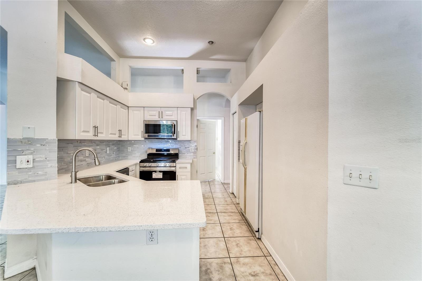 10124 CANNON DR, RIVERVIEW, FL, 33578