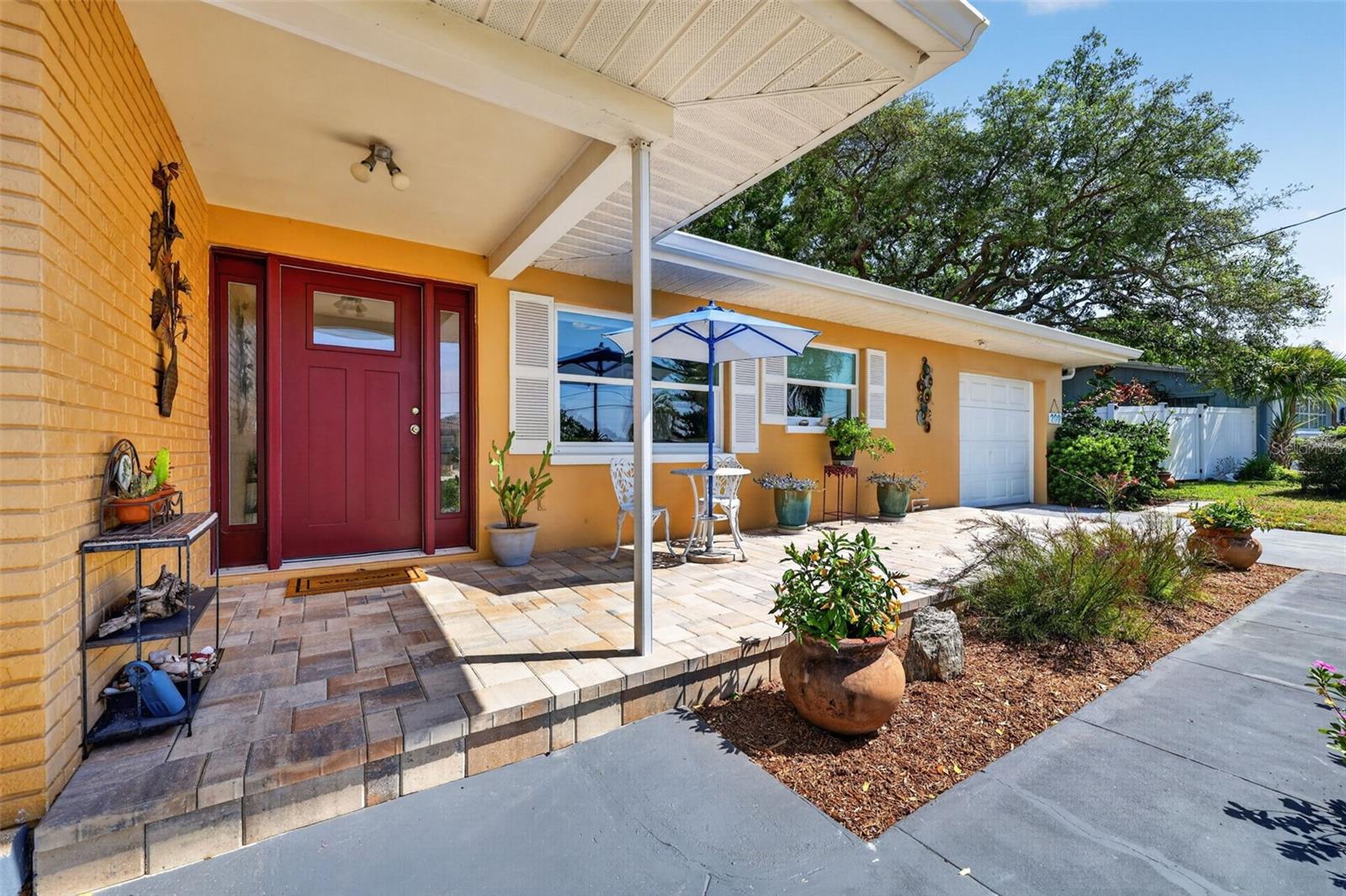 209 WESTWINDS DR, PALM HARBOR, FL, 34683