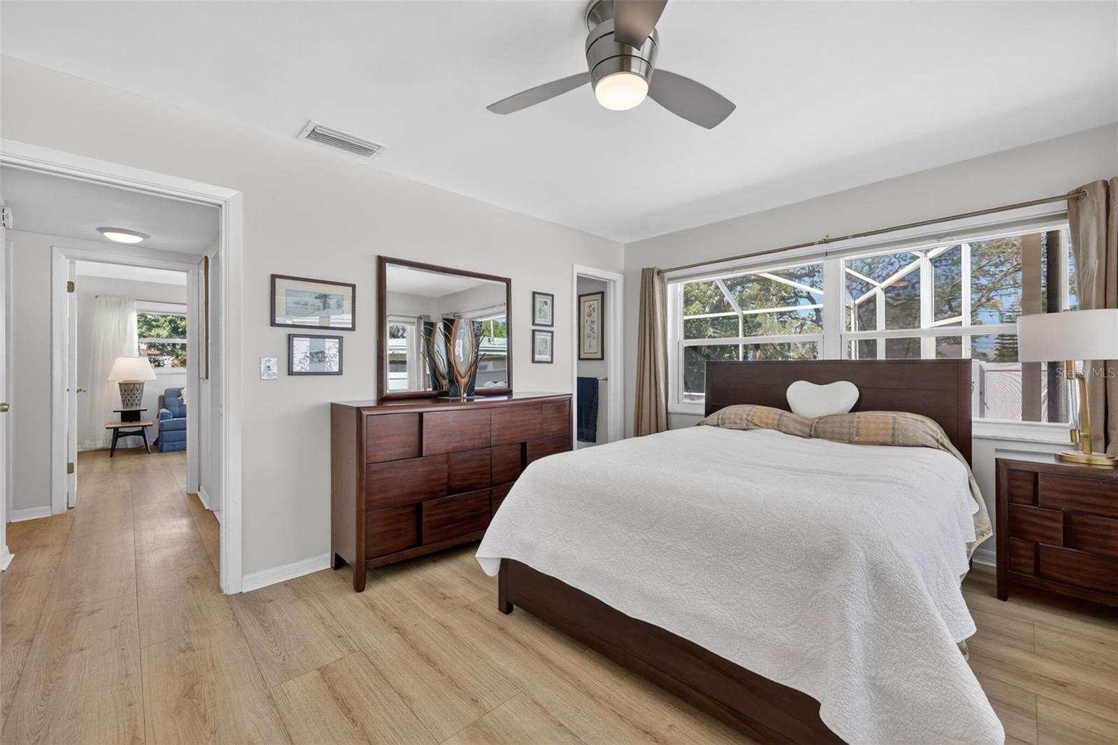 209 WESTWINDS DR, PALM HARBOR, FL, 34683