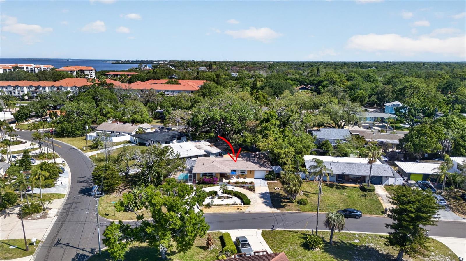 209 WESTWINDS DR, PALM HARBOR, FL, 34683